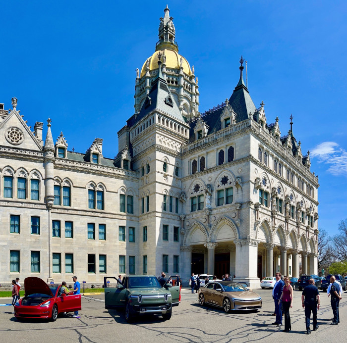 Tesla-Rivian-Lucid-at-Connecticut-State-Capitol-on-April-13-2022-by-Paul-Braren