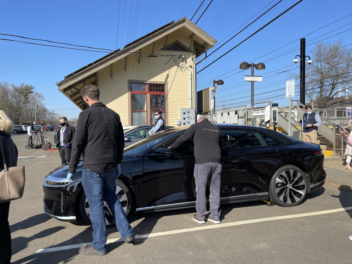 Lucid-Air-getting-prepped-Westport-CT-EVfreedomCT-by-Paul-Braren-2021-03-22-IMG_2581.JPG