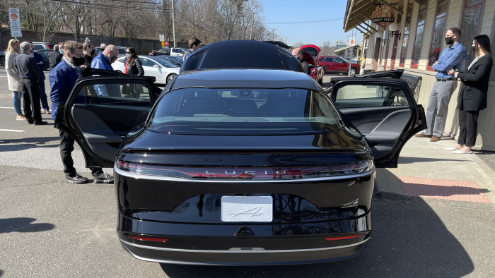 Lucid-Air-rear-Westport-CT-EVfreedomCT-by-Paul-Braren-2021-03-22-IMG_2643.JPG