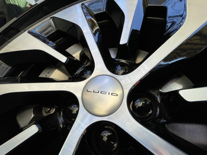 Lucid-Air-Wheel-Westport-CT-EVfreedomCT-by-Paul-Braren-2021-03-22-IMG_2632.JPG