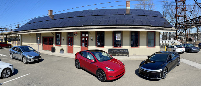 Tesla-Model-X-Model-Y-Lucid-Air-Westport-CT-EVfreedomCT-by-Paul-Braren-2021-03-22-IMG_2690