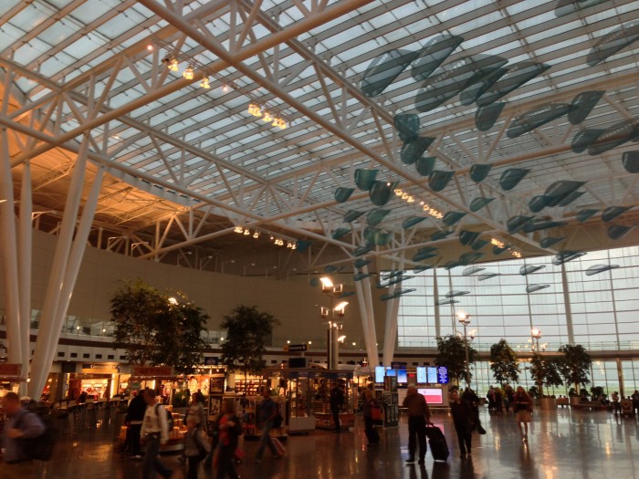 IND-airport-atrium