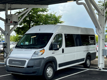 Maxwell-bus