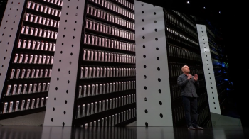 Mac-mini-server-farm-Oct-30-2018-Apple-keynote--ITProHobby