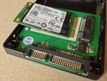 My-mSATA-Samsung-840-EVO-resting-on-2.5-inch-SATA-drive-adapter
