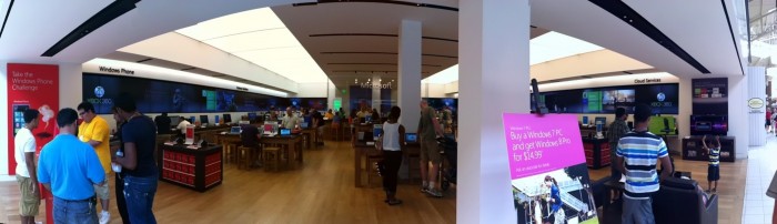 MicrosoftStoreDanburyConnecticutPanarama-by-Paul-Braren-Jul-7-2012