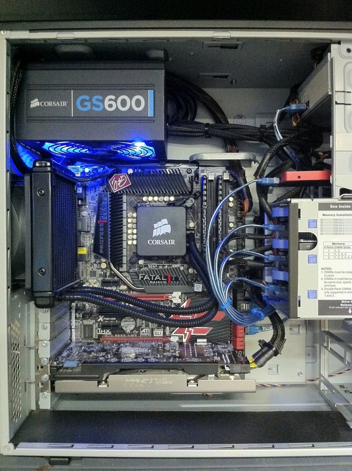 6-GlowingInteriorCablesManaged