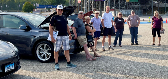 Tesla-Owners-New-England-cropped-2021-09-12-by-Paul-Braren