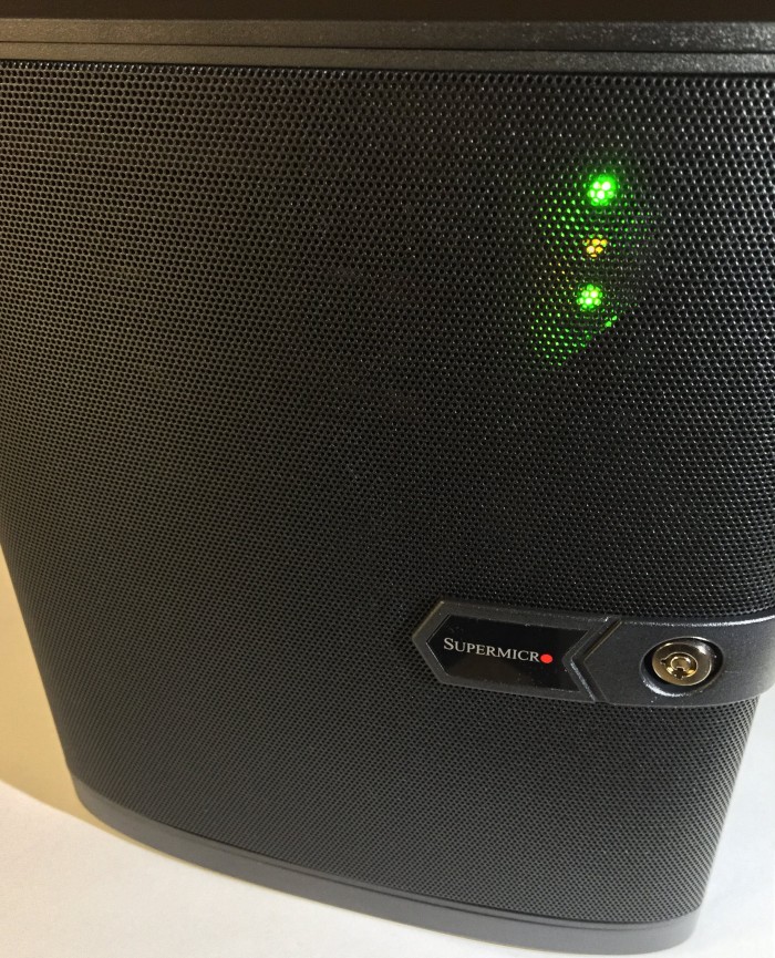 Front-Bezel-with-3-LEDs.JPG