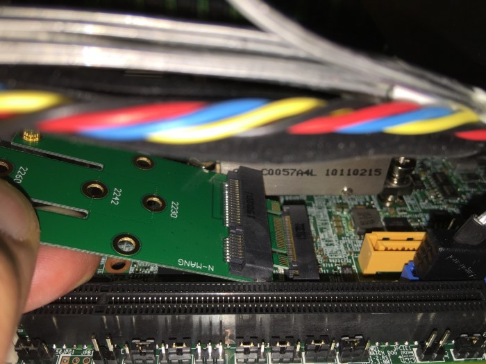 See-mSATA-cant-fit-hits-PCI.JPG