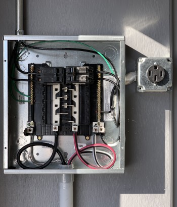 IMG_8533-Garage-125amp-subpanel--ITProHobby.JPG