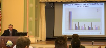 IMG_9011-Chris-Nelder-presenting-at-DEEP-CT-2019-02-08--ITProHobby.JPG