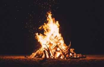 ashes2ashes