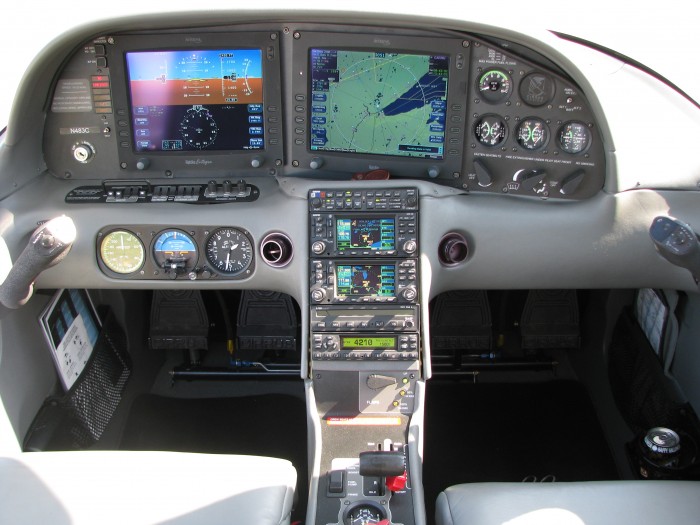 2158.cockpit1