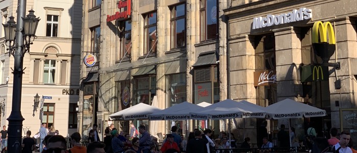 Burger-King-and-McDonalds-Wroclaw-Poland-2018-10-14--ITProHobby