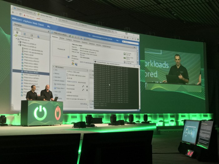 Anthony-Spiteri-and-Michael-Cade-live-demo-VeeamON-2017-by-Paul-Braren-at-ITProHobby.JPG